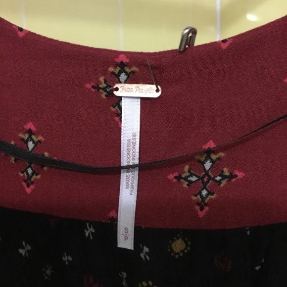 free people black & red faux wrap blouse fitted waist  sz. s - Picture 3 of 14